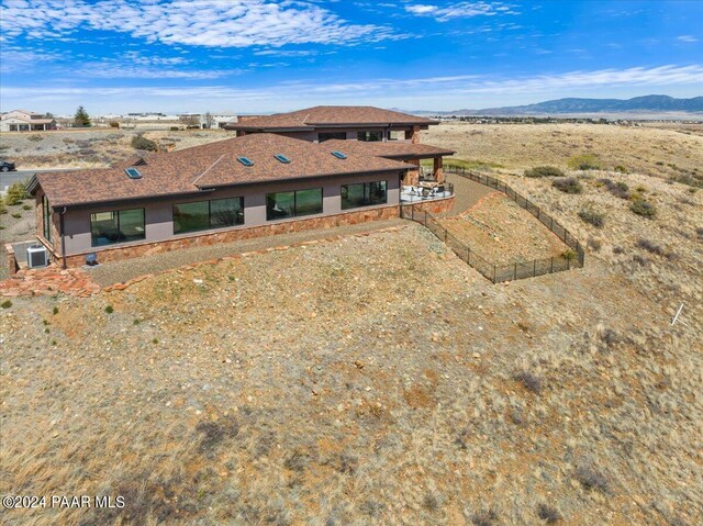 7420 E Reins Ct, Prescott Valley, AZ 86314 - view of front of property with a mountain view