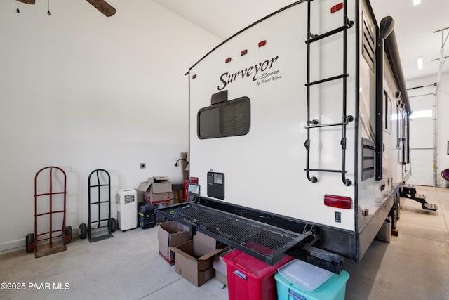 garage with ceiling fan