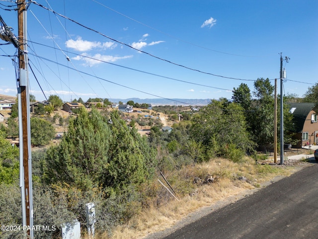 Listing photo 2 for 4876 E Julie Dr, Prescott AZ 86301