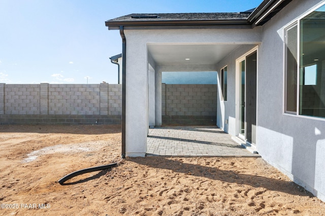 view of yard with a patio