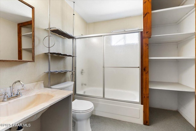 1485 S Pima Rd, Dewey-Humboldt, AZ 86327 - full bath featuring toilet and shower / bath combination with glass door