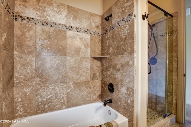 bathroom with shower / tub combination
