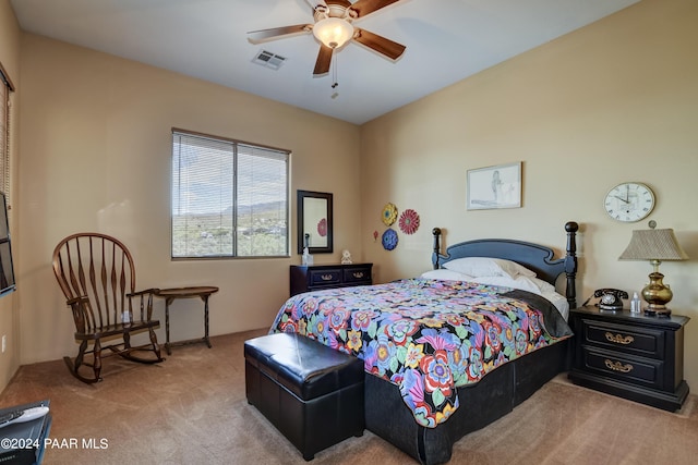 bedroom with carpet flooring