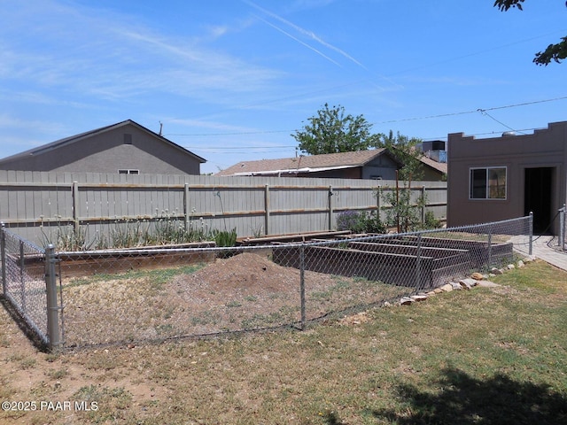 3575 N Meadowlark Dr, Prescott Valley, AZ 86314 - view of yard with a vegetable garden