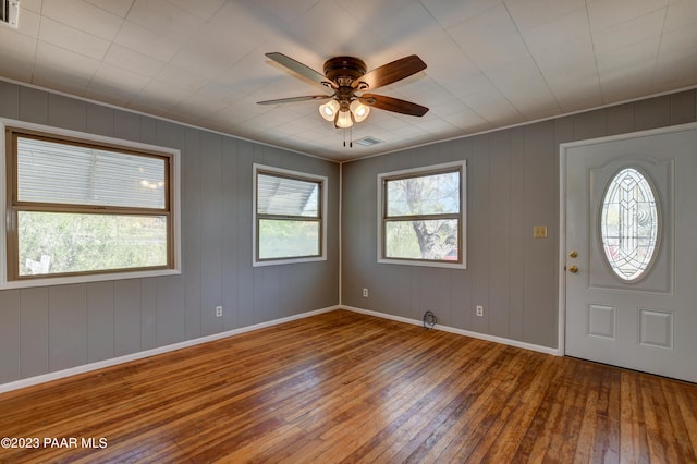 entrance foyer with hardwood / wood-style flooring and ceiling fan