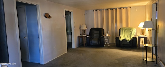 12995 E Main St, Dewey-Humboldt, AZ 86329 - sitting room featuring carpet and baseboards