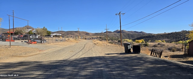 12995 E Main St, Dewey-Humboldt, AZ 86329 - view of dirt / gravel road featuring a mountain view