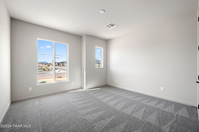 empty room with carpet