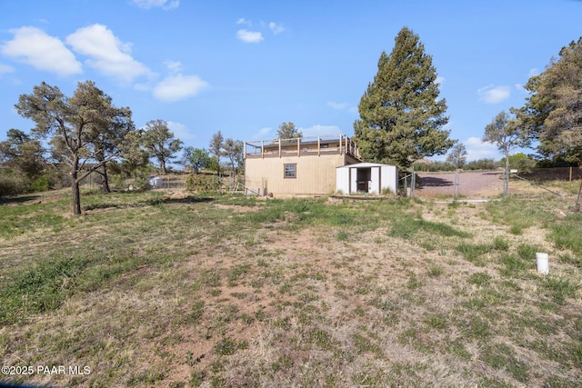2615 W Red Tail Way, Prescott, AZ 86305 - view of yard with an outbuilding and fence