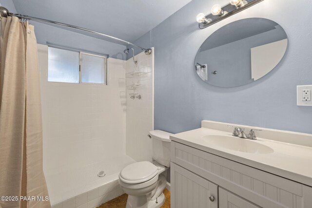 2615 W Red Tail Way, Prescott, AZ 86305 - bathroom featuring toilet, a shower with curtain, and vanity