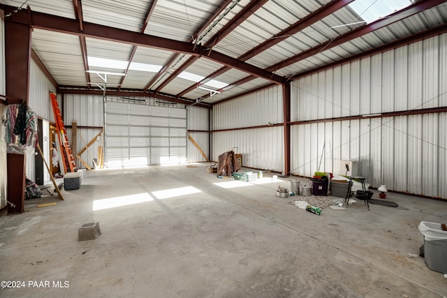 15015 E White Dr, Dewey-Humboldt, AZ 86327 - garage with metal wall
