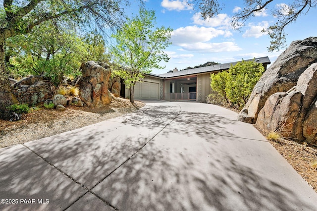 2008 Forest Hills Rd, Prescott, AZ 86303 - view of front of house with concrete driveway and an attached garage