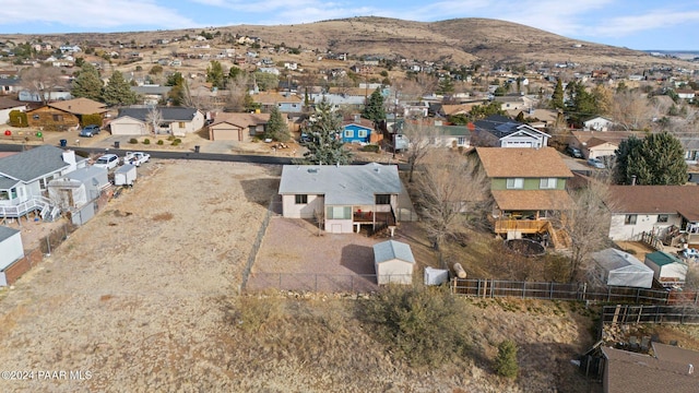 bird's eye view with a mountain view