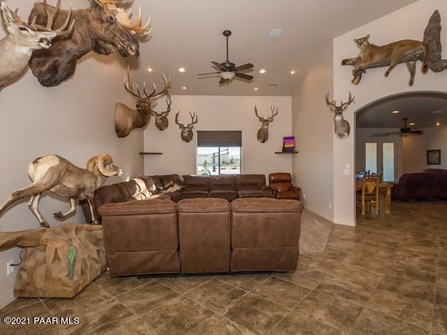 785 N Rd 1 W, Chino Valley, AZ 86323 - photo 14