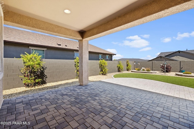 7912 Huckleberry Trl, Prescott Valley, AZ 86315 - view of patio / terrace