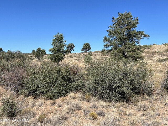 17424 S Juniper Dr, Peeples Valley, AZ 86332