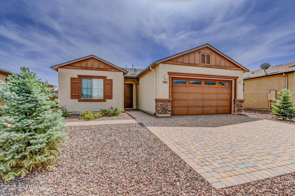 8773 N Auster Ln, Prescott Valley, AZ 86315 - photo 1