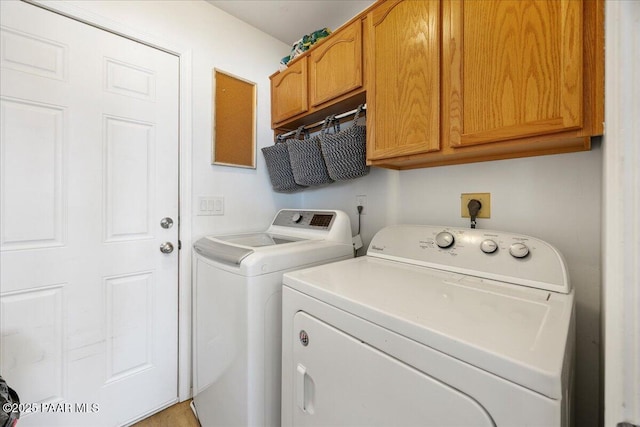 1250 Pronghorn Trl, Chino Valley, AZ 86323 - clothes washing area featuring independent washer and dryer and cabinet space