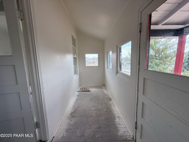 12972 E Main St, Dewey-Humboldt, AZ 86329 - hallway featuring vaulted ceiling