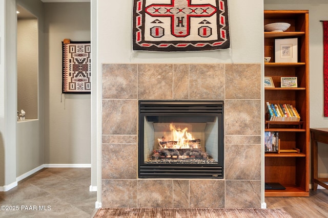 7334 E Goodnight Ln, Prescott Valley, AZ 86314 - detailed view of a fireplace and baseboards