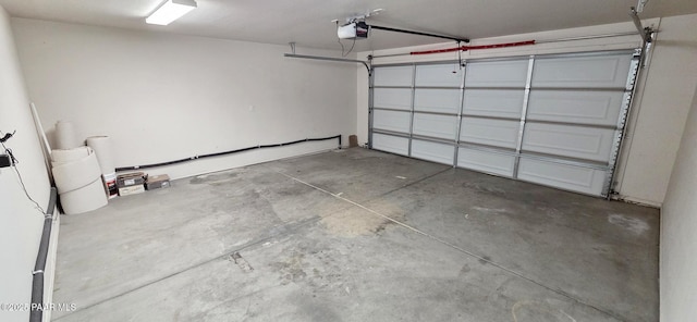 10919 E Roundup Dr, Dewey-Humboldt, AZ 86327 - garage with a garage door opener
