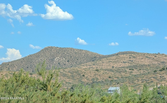 20652 E Deer Valley Ln, Mayer, AZ 86333