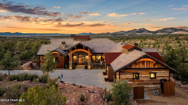 view of front of home featuring a mountain view