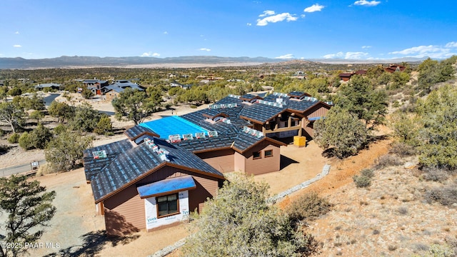 bird's eye view featuring a mountain view