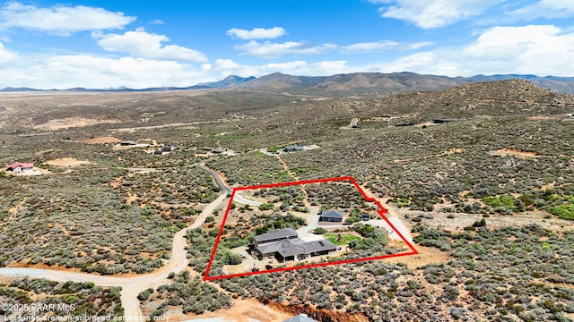 930 S Kerasi Ct, Dewey-Humboldt, AZ 86327 - aerial overview of property's location featuring a mountainous background and property boundaries highlighted