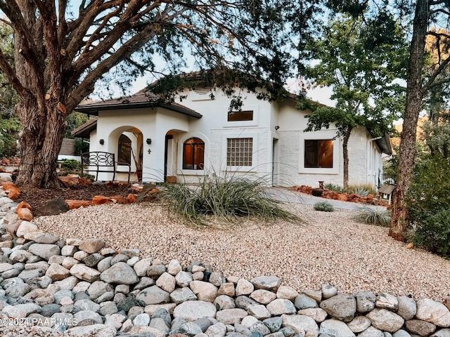 view of front facade