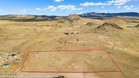 5695 E Americana Way, Chino Valley, AZ 86323 - photo 3