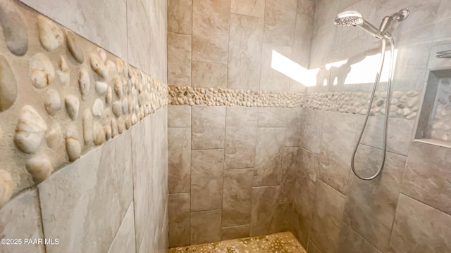 4374 Hornet Dr, Prescott, AZ 86301 - full bathroom featuring tiled shower