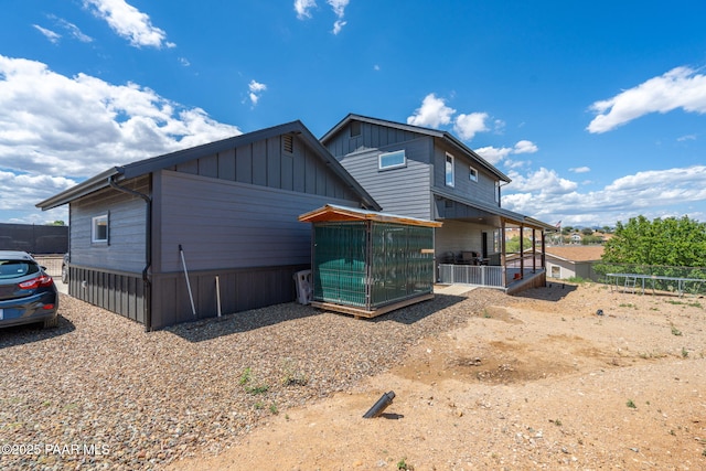 2905 S Omega Dr, Dewey-Humboldt, AZ 86329 - view of front facade with board and batten siding
