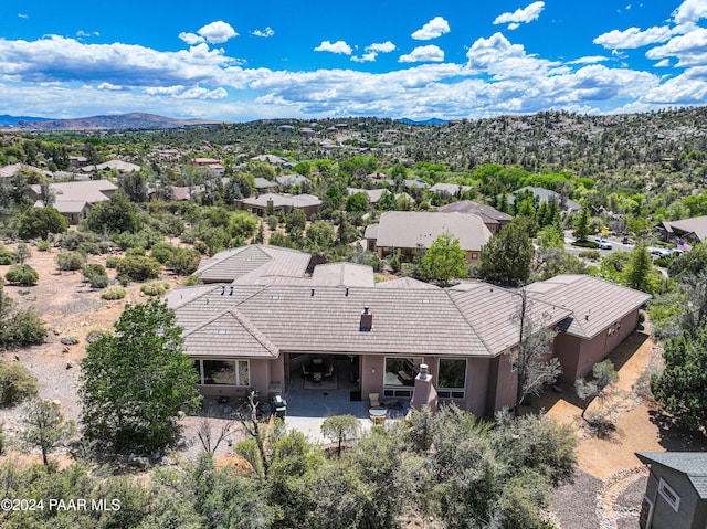 bird's eye view with a mountain view