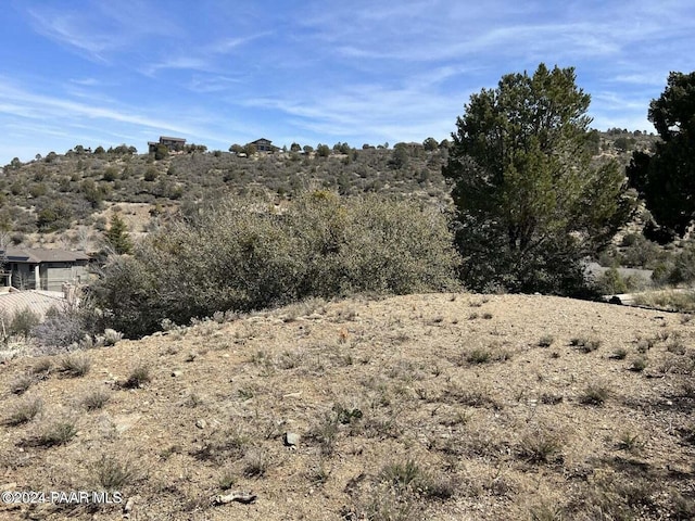 Listing photo 2 for 817 City Lgts, Prescott AZ 86303