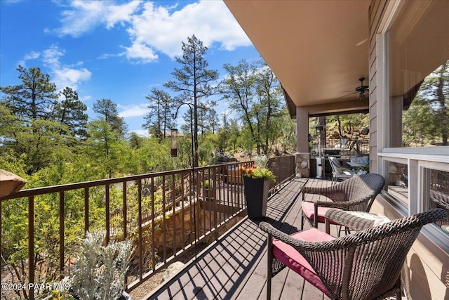 balcony with ceiling fan