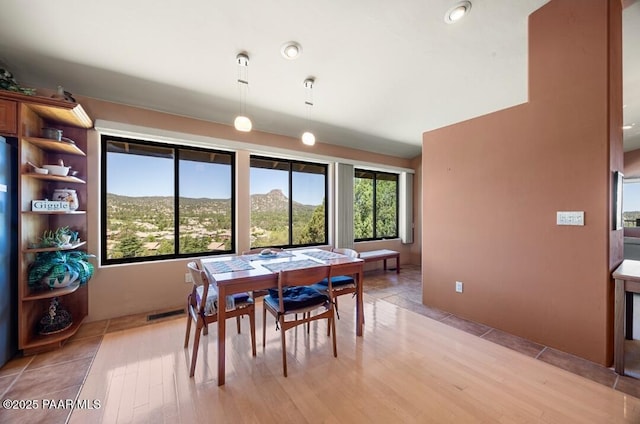 435 Fairway View Dr, Prescott, AZ 86303 - dining space featuring recessed lighting, light wood-style floors, and a mountain view