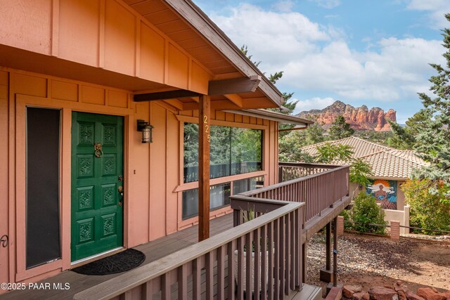 225 Sierra Rd, Sedona, AZ 86336 - wooden terrace featuring a mountain view