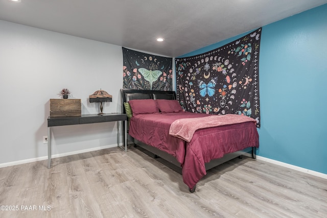 225 Sierra Rd, Sedona, AZ 86336 - bedroom featuring wood finished floors, recessed lighting, and baseboards