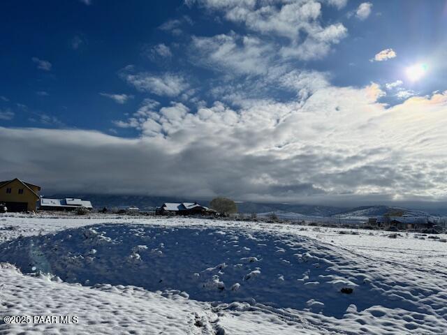 8183 N Blessing Ln, Prescott Valley, AZ 86315 - view of snowy yard