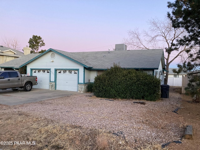 view of front facade featuring a garage