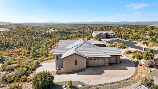 bird's eye view featuring a mountain view