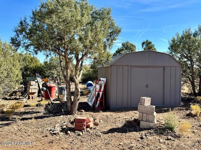 view of outdoor structure