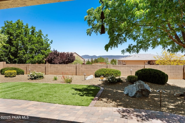 1147 N Lucky Draw Dr, Prescott Valley, AZ 86314 - view of yard with a mountain view