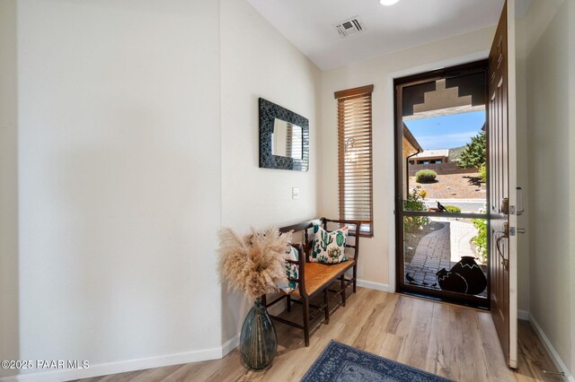 1147 N Lucky Draw Dr, Prescott Valley, AZ 86314 - entrance foyer with wood finished floors and baseboards