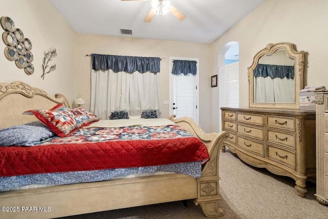 bedroom with carpet flooring and ceiling fan