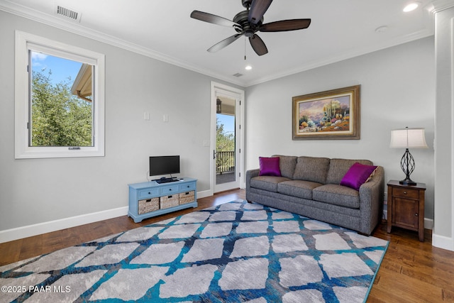 2469 W Post Oak Dr, Prescott, AZ 86305 - living room with crown molding, wood finished floors, recessed lighting, and a ceiling fan