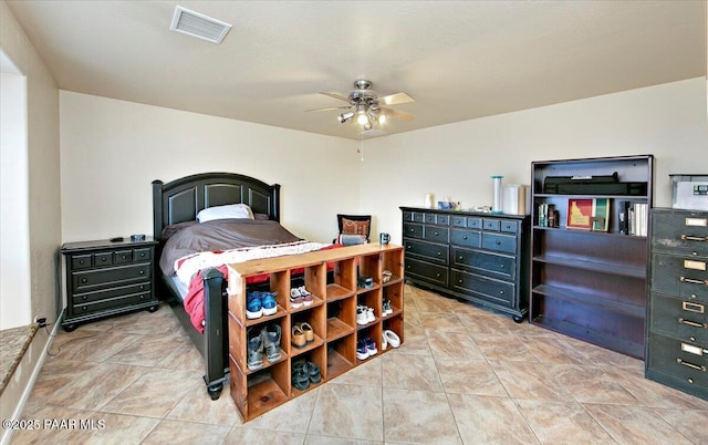 2770 Azurite St, Dewey-Humboldt, AZ 86327 - bedroom featuring a ceiling fan