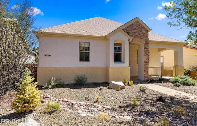 view of front of house with covered porch