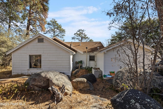 view of home's exterior